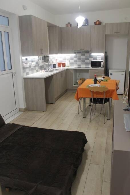 Apartmán Ranias'S House 2 Pireus Exteriér fotografie